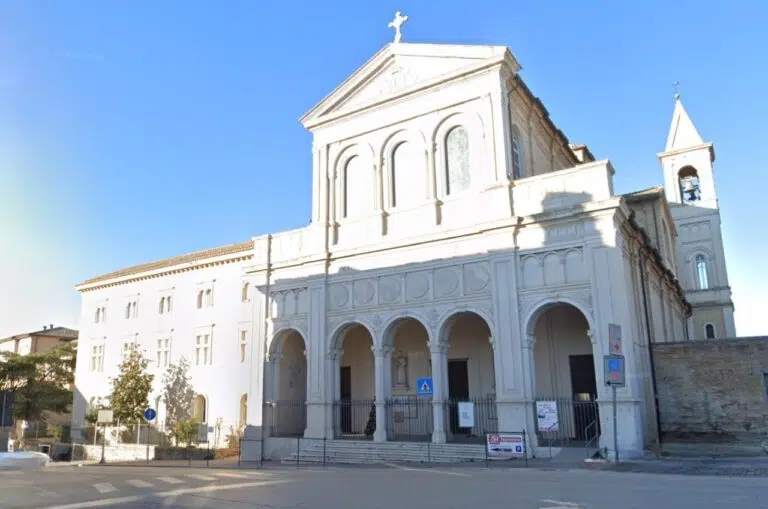 Riapre il Santuario Madonna della Misericordia a Fermo. Lavori conclusi anche ad Ortezzano