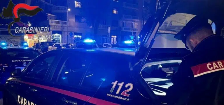 Ruba una collanina d’oro ad un giovane, denunciato un rapinatore magrebino di 22 anni