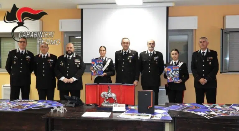 Presentato il calendario dei carabinieri: protagonisti i giovani