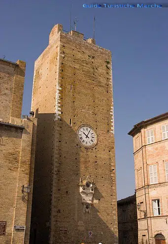 “Cities for life”: Sant’Elpidio a Mare illumina la Torre Gerosolimitana contro la pena di morte