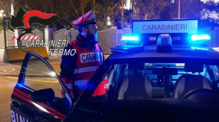 Da chi fa acquisti con un bancomat rubato a chi dà fuoco ad una moto: 4 persone denunciate