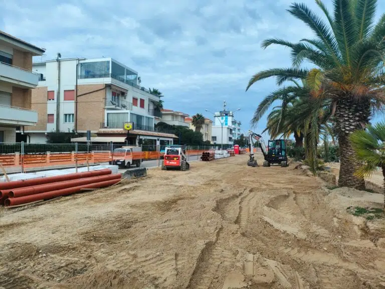 Serie di sopralluoghi per il sindaco Vesprini: «Porto San Giorgio è una città-cantiere»