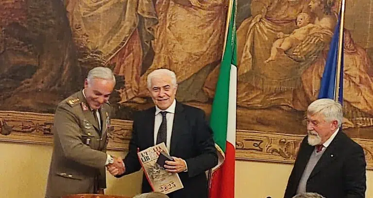 Esercito italiano, presentato il calendario presso la prefettura di Fermo