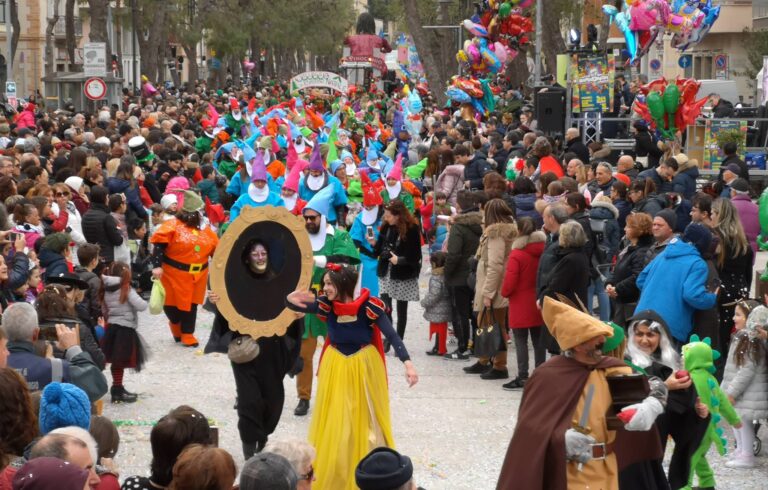 Baraonda, il carnevale di Fermo e Porto San Giorgio: pubblicato il bando per l’edizione 2025